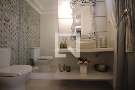 Casa à venda com 416m², 4 quartos e 8 vagasLavabo