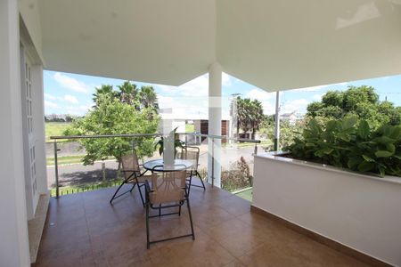 Casa à venda com 416m², 4 quartos e 8 vagasVaranda da Sala