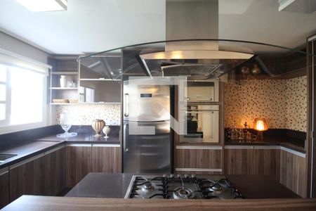 Casa à venda com 416m², 4 quartos e 8 vagasCozinha