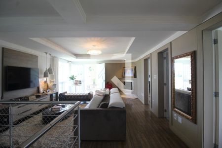 Casa à venda com 416m², 4 quartos e 8 vagasSala de TV