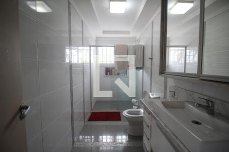 Casa à venda com 416m², 4 quartos e 8 vagasBanheiro 2