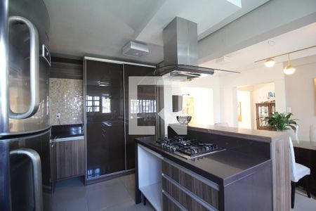 Casa à venda com 416m², 4 quartos e 8 vagasCozinha