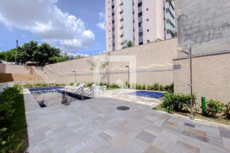 Apartamento à venda com 37m², 1 quarto e sem vagaÁrea comum - Piscina