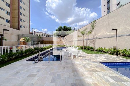 Apartamento à venda com 37m², 1 quarto e sem vagaÁrea comum - Piscina