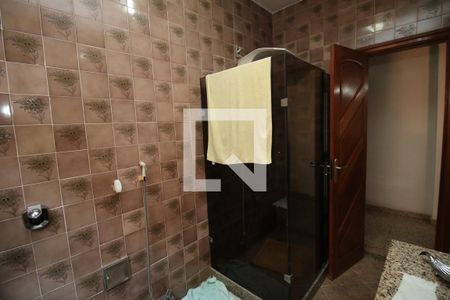 Casa à venda com 580m², 4 quartos e 2 vagasBanheiro 1