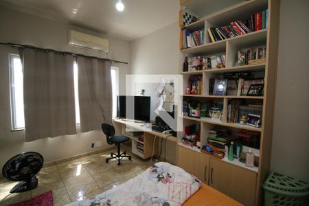 Casa à venda com 580m², 4 quartos e 2 vagasQuarto 4