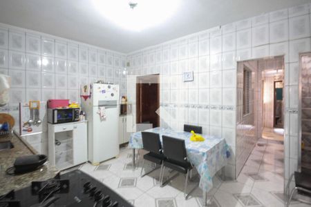 Casa à venda com 90m², 2 quartos e sem vaga Casa à venda com 90m², 2 quartos e sem vagaCozinha Casa 02