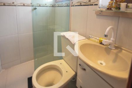 Casa à venda com 90m², 2 quartos e sem vaga Casa à venda com 90m², 2 quartos e sem vagaBanheiro da Suíte