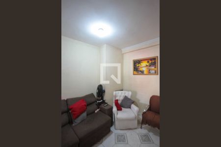 Casa à venda com 90m², 2 quartos e sem vaga Casa à venda com 90m², 2 quartos e sem vagaSala casa 02