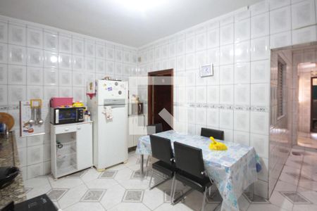 Casa à venda com 90m², 2 quartos e sem vaga Casa à venda com 90m², 2 quartos e sem vagaCozinha Casa 02