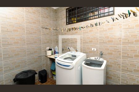 Casa à venda com 270m², 3 quartos e 2 vagasÁrea de Serviço