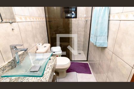 Casa à venda com 270m², 3 quartos e 2 vagasBanheiro