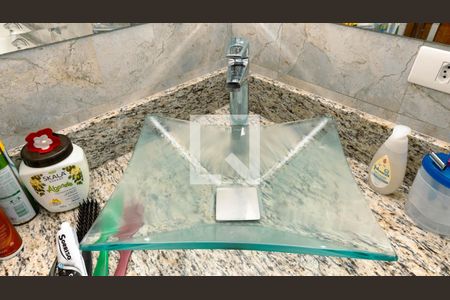 Casa à venda com 270m², 3 quartos e 2 vagasBanheiro da Suíte