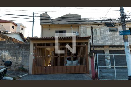 Casa à venda com 270m², 3 quartos e 2 vagasFachada