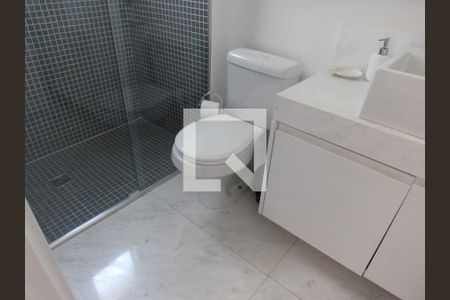 Apartamento à venda com 206m², 3 quartos e 4 vagasBanheiro Quarto 1