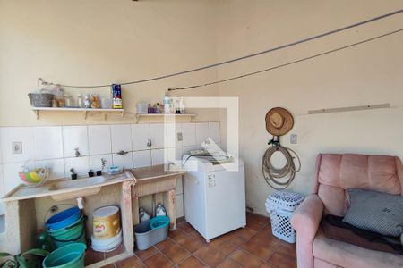 Casa à venda com 150m², 3 quartos e 4 vagasÁrea de Serviço