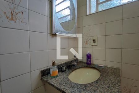 Casa à venda com 150m², 3 quartos e 4 vagasBanheiro Suíte