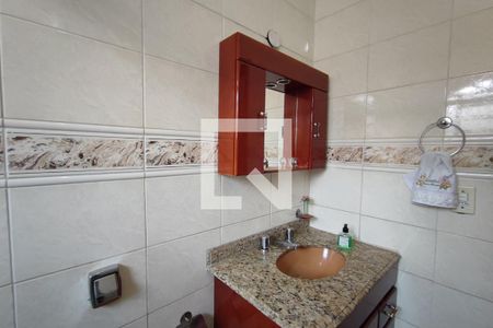 Casa à venda com 150m², 3 quartos e 4 vagasBanheiro Social