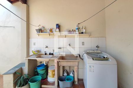 Casa à venda com 150m², 3 quartos e 4 vagasÁrea de Serviço