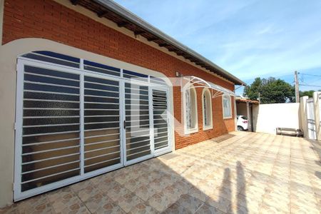 Casa à venda com 150m², 3 quartos e 4 vagasQuintal - Garagem