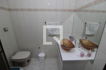 Casa à venda com 96m², 3 quartos e 2 vagasBanheiro 1
