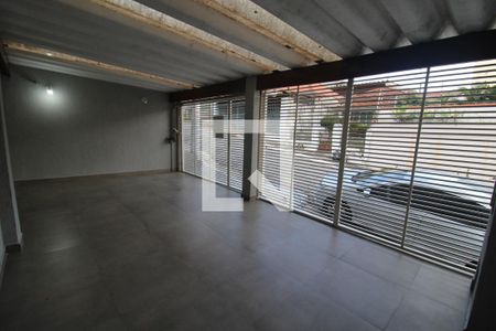 Casa à venda com 96m², 3 quartos e 2 vagasGaragem