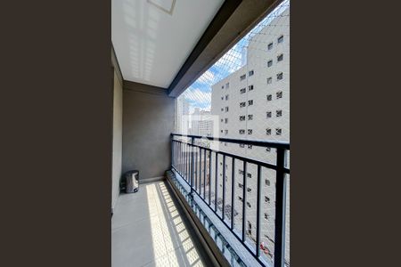 Varanda da Sala/Quarto de kitnet/studio para alugar com 1 quarto, 21m² em Vila Mariana, São Paulo