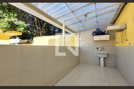 Casa à venda com 155m², 3 quartos e 2 vagas Casa à venda com 155m², 3 quartos e 2 vagasArea de serviço