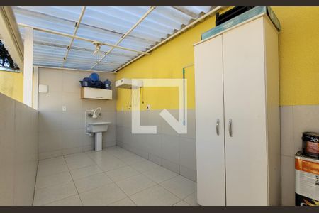 Casa à venda com 155m², 3 quartos e 2 vagas Casa à venda com 155m², 3 quartos e 2 vagasArea de serviço