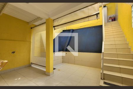 Casa à venda com 155m², 3 quartos e 2 vagas Casa à venda com 155m², 3 quartos e 2 vagasQuintal