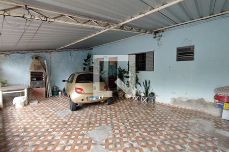 Casa à venda com 400m², 3 quartos e 3 vagasGaragem - Quintal