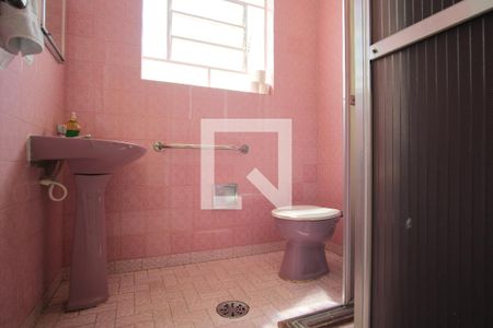 Casa à venda com 110m², 2 quartos e 3 vagasBanheiro Social