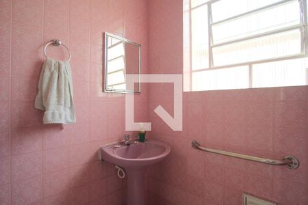 Casa à venda com 110m², 2 quartos e 3 vagasBanheiro Social