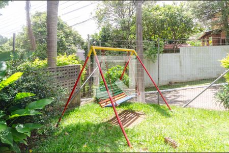 Casa à venda com 200m², 4 quartos e 4 vagas Casa à venda com 200m², 4 quartos e 4 vagasÁrea comum - Playground