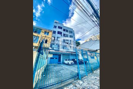 Apartamento à venda com 76m², 2 quartos e 1 vaga Apartamento à venda com 76m², 2 quartos e 1 vagaFachada do Prédio