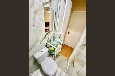 Apartamento à venda com 76m², 2 quartos e 1 vaga Apartamento à venda com 76m², 2 quartos e 1 vagaBanheiro 2