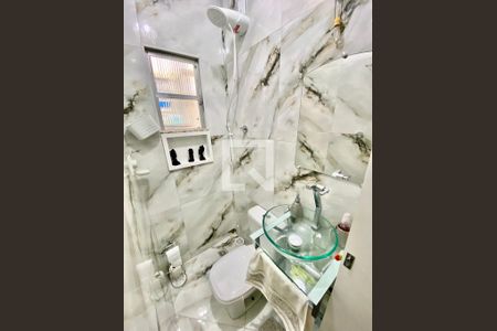 Apartamento à venda com 76m², 2 quartos e 1 vaga Apartamento à venda com 76m², 2 quartos e 1 vagaBanheiro 2