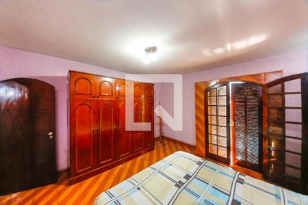 Casa à venda com 139m², 3 quartos e 2 vagas Casa à venda com 139m², 3 quartos e 2 vagasSuíte