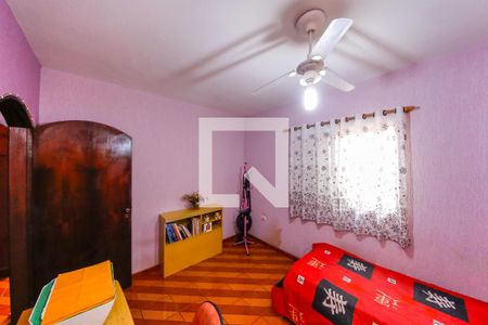 Casa à venda com 139m², 3 quartos e 2 vagas Casa à venda com 139m², 3 quartos e 2 vagasQuarto