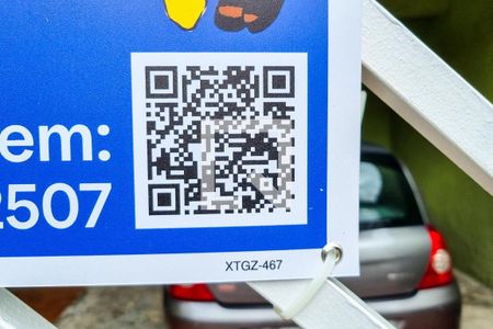 Casa à venda com 139m², 3 quartos e 2 vagas Casa à venda com 139m², 3 quartos e 2 vagasPlaquinha