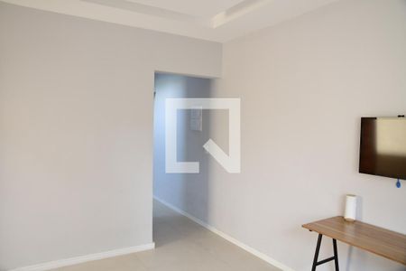 Sala de casa para alugar com 2 quartos, 120m² em Parque Rincao, Cotia