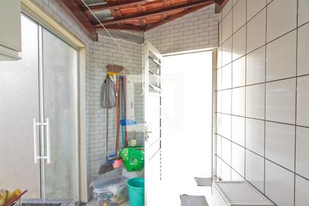 Casa de condomínio à venda com 234m², 3 quartos e 3 vagas Casa de condomínio à venda com 234m², 3 quartos e 3 vagasÁrea de Serviço