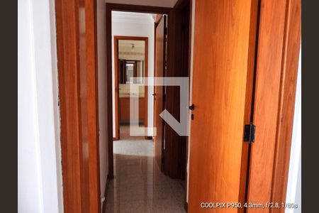 Corredor de apartamento para alugar com 2 quartos, 61m² em Jardins, São Paulo
