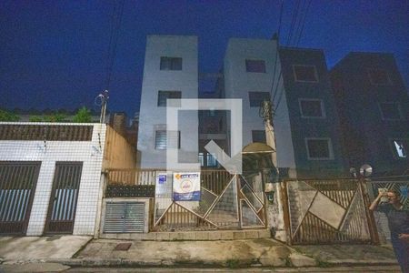 Apartamento à venda com 71m², 2 quartos e 1 vaga Apartamento à venda com 71m², 2 quartos e 1 vagaFachada
