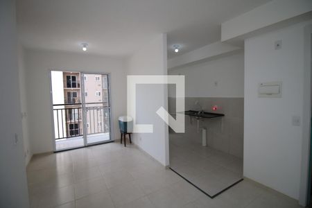 Sala de apartamento para alugar com 2 quartos, 55m² em Ramos, Rio de Janeiro