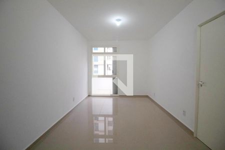 Apartamento à venda com 135m², 3 quartos e 1 vaga Apartamento à venda com 135m², 3 quartos e 1 vagaSuíte