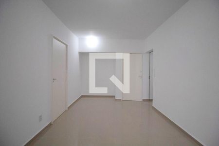 Apartamento à venda com 135m², 3 quartos e 1 vaga Apartamento à venda com 135m², 3 quartos e 1 vagaSuíte