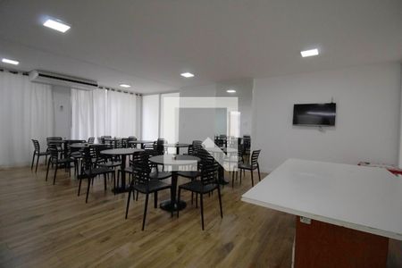 Apartamento à venda com 135m², 3 quartos e 1 vaga Apartamento à venda com 135m², 3 quartos e 1 vagaÁrea comum - Salão de festas