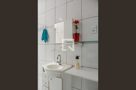 Casa à venda com 150m², 2 quartos e 2 vagasBanheiro da Suíte 2