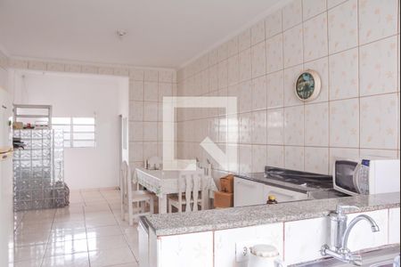 Casa à venda com 150m², 2 quartos e 2 vagasCozinha